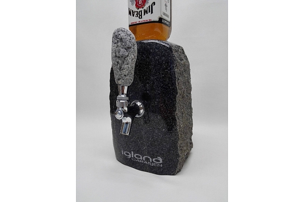 A A darbnīca, akmens apstrāde