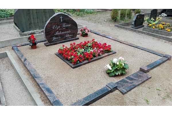 A A darbnīca, akmens apstrāde, kapu pieminekļi