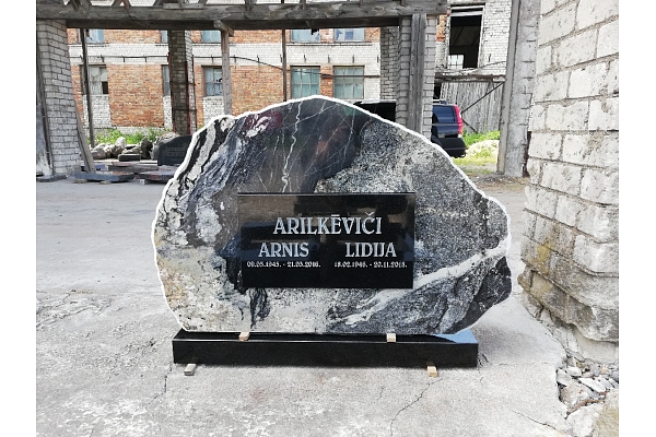 A A darbnīca, akmens apstrāde, kapu pieminekļi