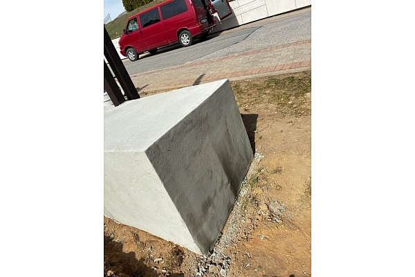 Žoga pamatu betonēšana