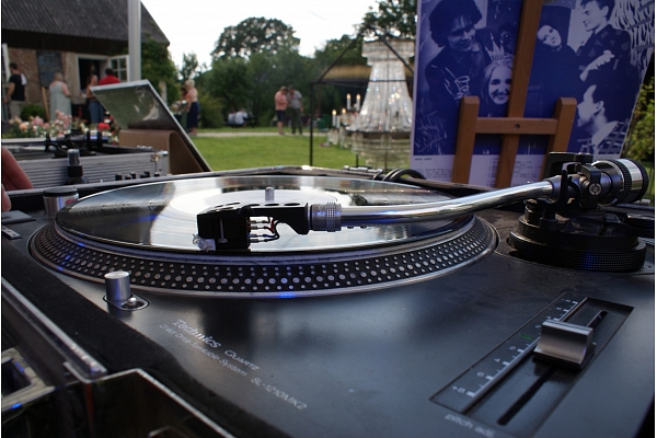 Vinila ieraksti un mūzika