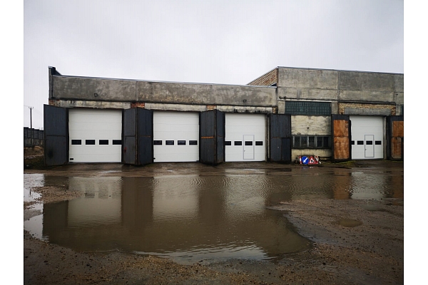 Paceļamo vārtu nomaiņa