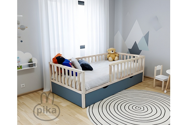 Bērnu gulta ar drošības barjeru