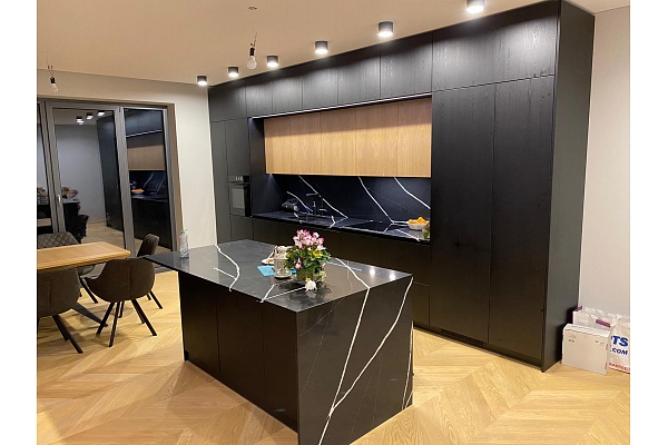 Silestone nero Marquina virtuve