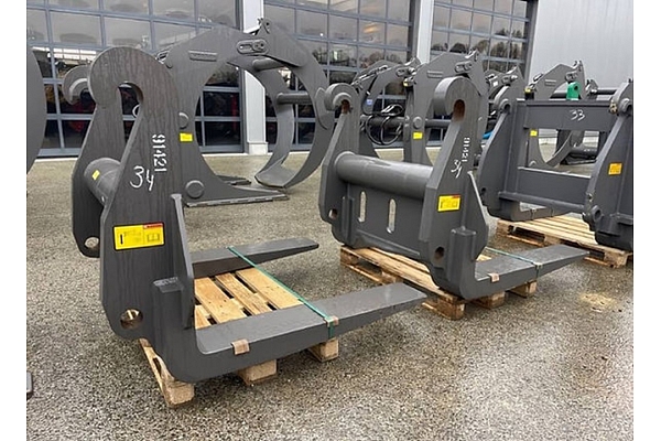 VOLVO industriālās tehnikas papildaprīkojums